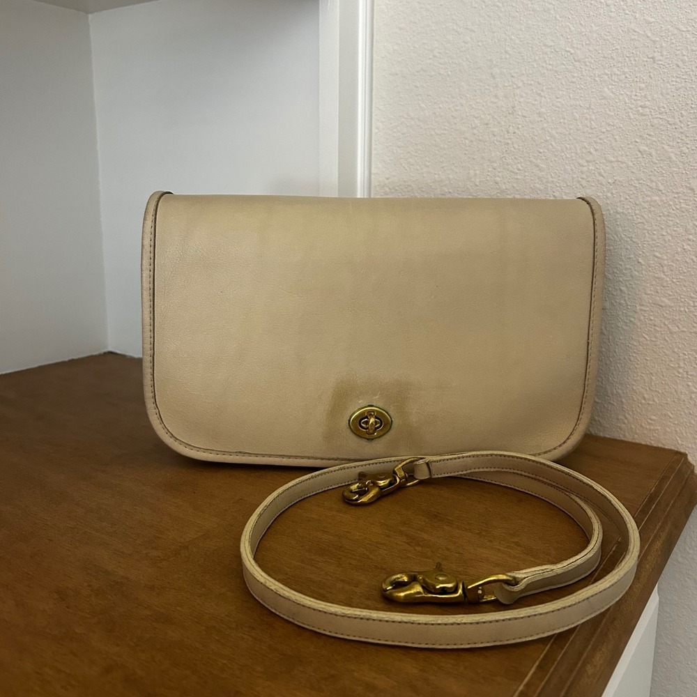 VTG Coach Convertible Clutch 9635 1970s NYC Made Bone Anchor stamp brass flaws**